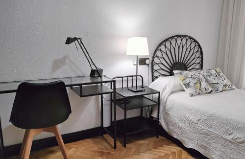 Salesas Apartamento | Vivienda con Parking incluido - Zona Van Dyck
