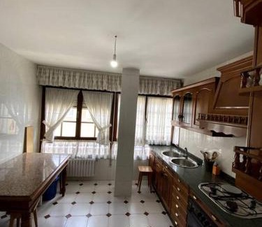 Vegadeo Apartamento | Vivienda de Uso turístico Paseo del Suaron Vegadeo