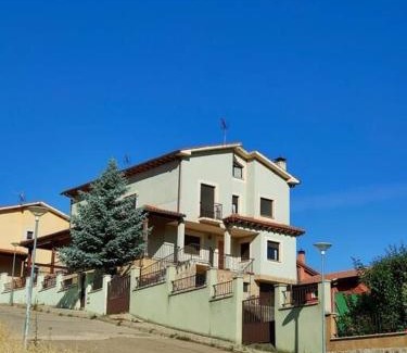 Huerta de Rey Casa | Vivienda de Uso Turístico en entorno maravilloso
