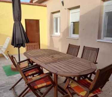 Almonacid de Toledo Casa | Vivienda Turistica Vino Tinto