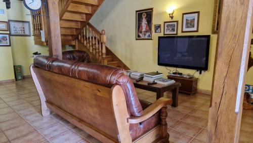 Penamellera Baja Chalet De Esquí | Vivienda vacacional La Güera - Casas de los Picos