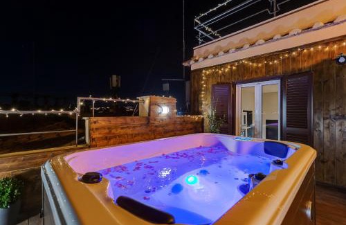 Rione II Trevi Casa | VIVILO ROMA TREVI - LUXURY EXPERIENCE - PRIVATE JACUZZI on TERRACE - INSANE VIEW