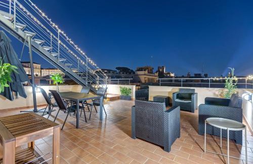 Rione II Trevi Casa | VIVILO ROMA TREVI - LUXURY EXPERIENCE - PRIVATE JACUZZI on TERRACE - INSANE VIEW