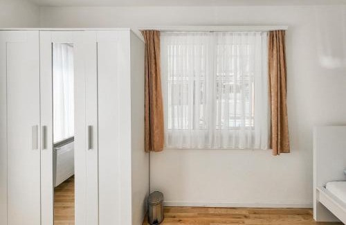 Bassersdorf Casa | VK - VBD - Zürich Airport - Homestay - Villa Bassersdorf