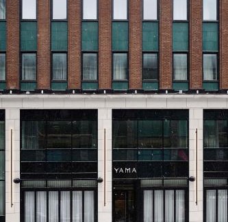 Downtown Montreal Hotel | Vogue Hotel Montreal Downtown, Curio Collection by Hilton