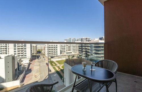 Al Barsha Apartamento | Vogue Jewelz Resident near MiracleGarden