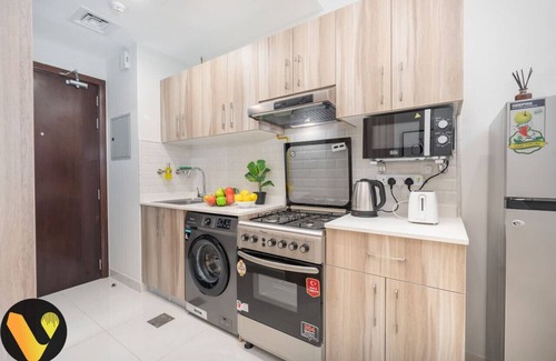 Dubai Sports City Apartamento | Vogue Studio at Hera Tower Sports City
