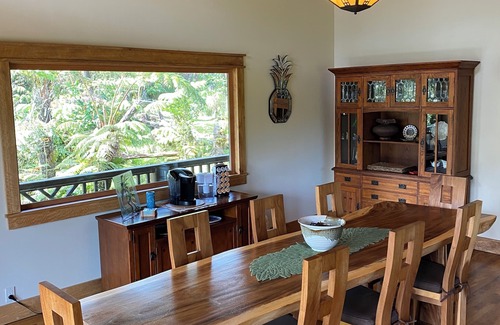 Royal Hawaiian Estates Casa | PARQUE NACIONAL DE VOLCANES ABIERTO! ESTADO PRIVADO DE 3 ACREAS, 3 SUITES DE LUJO, TINA CALIENTE