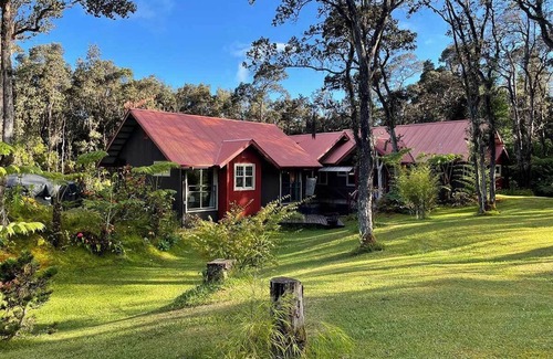 Volcano Casa | Volcano Village Bungalow, 1 mile to Park