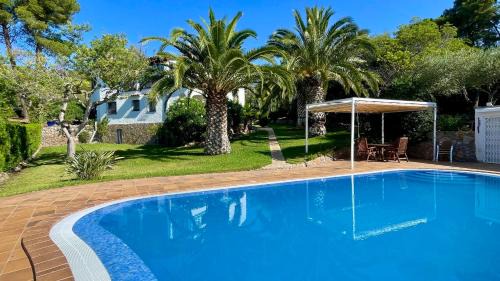 La Torre Vella Apartamento | VOLENDAM 18 Planta baja con piscina privada