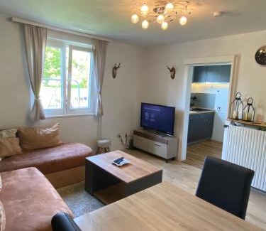 Villingen-Schwenningen Apartamento | Voll ausgestattete 3 Zimmer Wohnung mit 2 Schlafzimmer