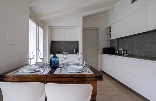 Monza Apartamento | Volta 40 - A - Una Habitación Piso, Capacidad 4