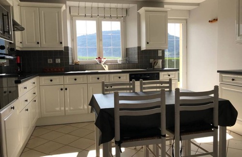 Le Val-d'Ajol Casa | VOSGOS: Hermosa casa de campo reformada, tranquila, piscina privada