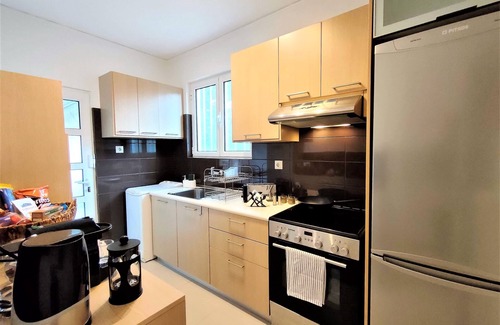 Vouliagmeni Apartamento | Vouliagmeni Iasonos Residence Central Stylish Flat