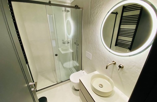 Vouliagmeni Apartamento | Vouliagmeni Sea View Apartment