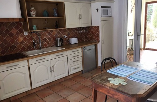Aiglun Casa | Vous Serez Seuls Dans une Villa , 100 m2 en RDC Avec Piscine, Terrasses, Jardin