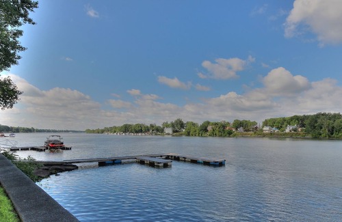 Saint-Charles-sur-Richelieu Casa | Vrbo Property