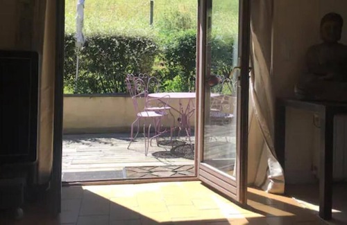 La Riviere-Saint-Sauveur Casa | Vrbo Property