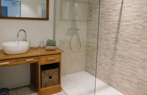 Chateauneuf-de-Galaure Casa | Vrbo Property