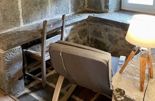 Saint-Projet-de-Salers Casa | Vrbo Property