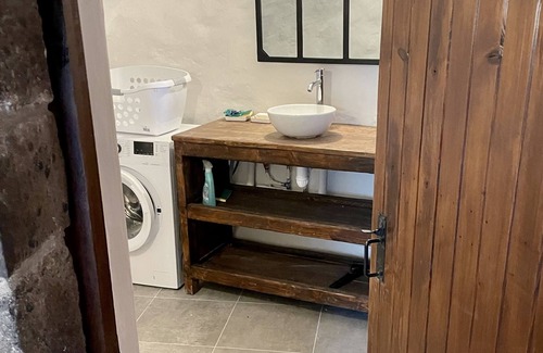 Saint-Projet-de-Salers Casa | Vrbo Property