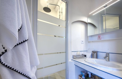 St.-Remy-de-Provence Chalet De Esquí | Vrbo Property