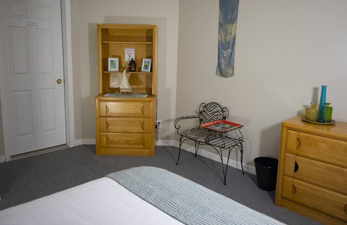 Sainte-Adele Apartamento | Vrbo Property