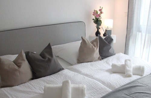 Kranichstein Apartamento | Vrbo Property