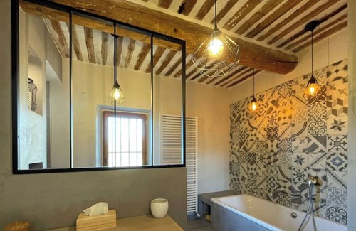 Althen-des-Paluds Otro | Vrbo Property