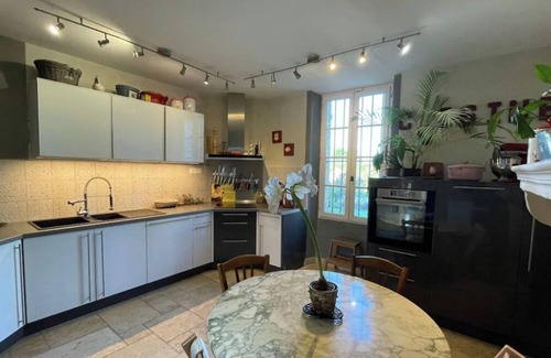 Althen-des-Paluds Otro | Vrbo Property