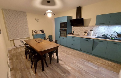 Boussac-Bourg Casa | House