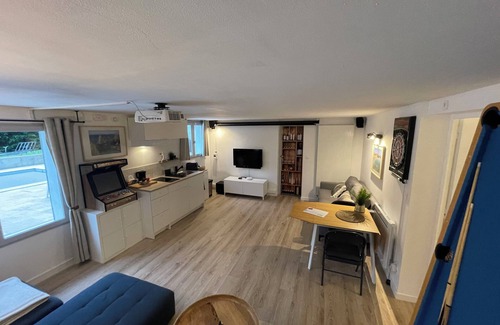 Irigny Apartamento | Vrbo Property