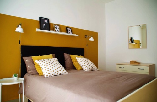 Busto Arsizio Apartamento | Vrbo Property