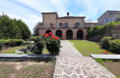 Gropparello Apartamento | Chateau / Country House