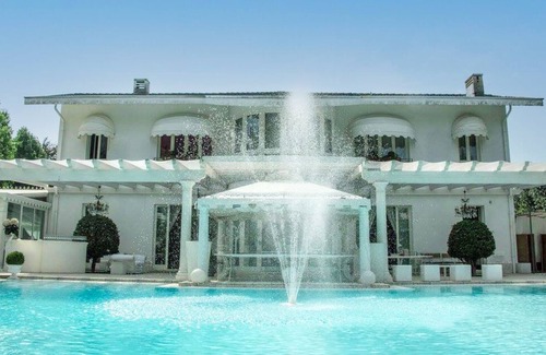 Magnago Chalet De Esquí | Vrbo Property