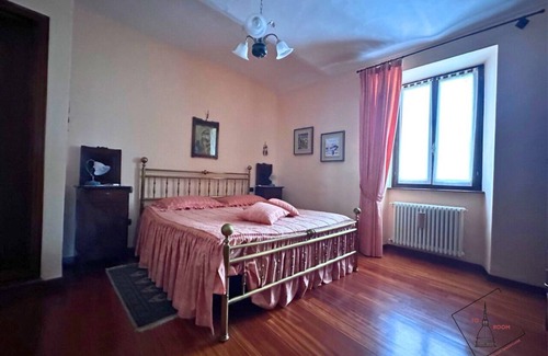 Murazzano Apartamento | Vrbo Property