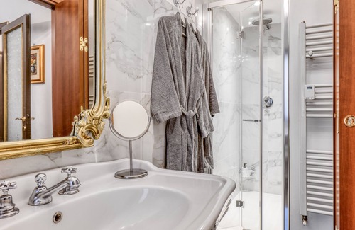 Pavia Apartamento | Vrbo Property