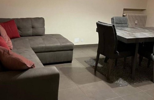 Pinerolo Apartamento | Vrbo Property