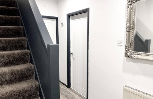 Upton Casa | Vrbo won’t remove this listing. Do not book.