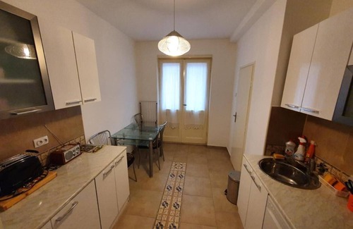 Vrsac Apartamento | Vršac City Center Apartment Overlooking City Hall