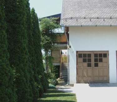 Balatonboglar Apartamento | VUCA medencés, klimatizált Apartmanház