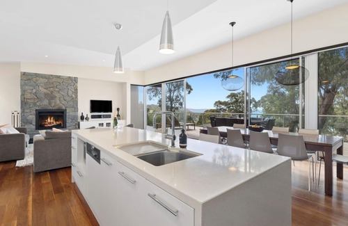 Lorne Casa | VUE DE MER - Delicia moderna