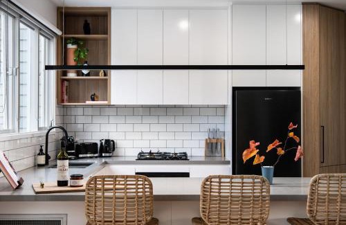 Daylesford Casa | Vue Lake Daylesford Villa- lakeside luxury