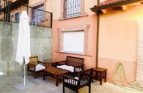 Poyales del Hoyo Casa | VUT LA TABERNA I