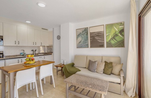 Brena Baja Casa | VV Isla Bonita- C - 84' con vistas al mar, piscina compartida y Wi-Fi