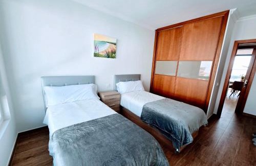 Brena Baja Apartamento | VV Milenaiver "by henrypole home"