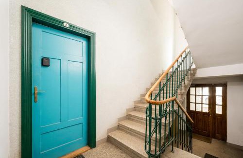 Wlochy Apartamento | Włochy Rejonowa Homely Apartment by BookingHost