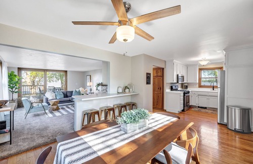 Green Bay Casa | ⌈ W a t e r f r o n t ⌉ retreat ⏏︎ Kayaks Included