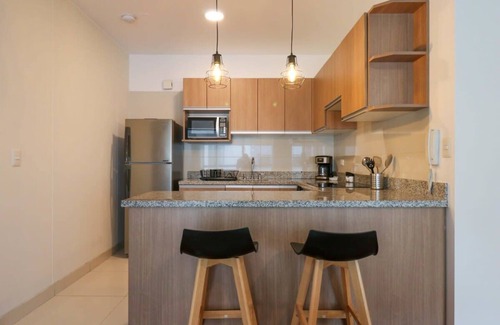 Miraflores Apartamento | w * | Comfy 2BR near Parque Kennedy in Miraflores