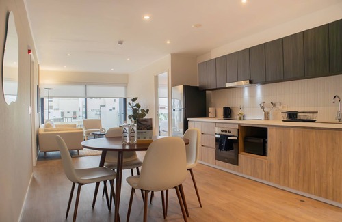Reducto Apartamento | w Elegant 2BR Apartment in Miraflores Steps From Larcomar